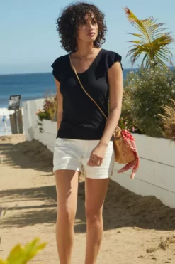 Velvet By Graham & Spencer RASHIDA SCOOP NECK TEE Womens 9 Velvet By Graham & Spencer RASHIDA SCOOP NECK TEE Womens