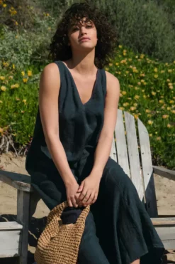 Velvet By Graham & Spencer MINI SLOUCH BAG