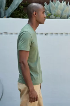 Velvet By Graham & Spencer HOWARD WHISPER CLASSIC CREW NECK TEE