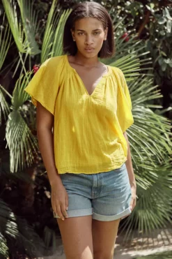 Velvet By Graham & Spencer ASHLYN COTTON GAUZE BLOUSE Womens