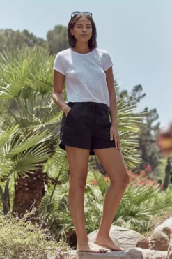 Velvet By Graham & Spencer TENLEY DRAWSTRING SHORT