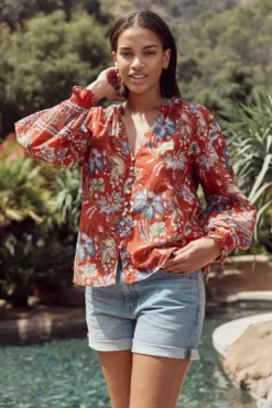 Velvet By Graham & Spencer MIKAYLA BUTTON-UP PRINTED BLOUSE Womens