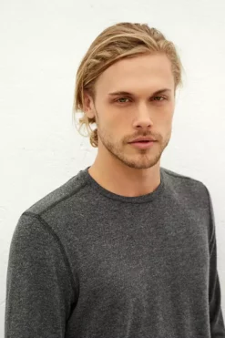 Velvet By Graham & Spencer BRONSON COZY JERSEY KNIT TOP Mens