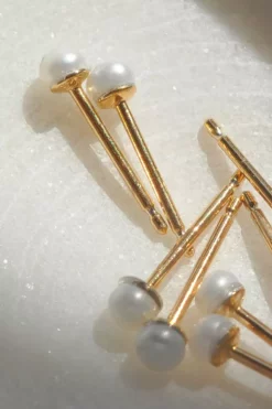 MINA STUD EARRINGS BY THATCH Womens