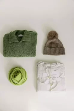 Velvet By Graham & Spencer Womens MEL CASHMERE SCARF 35 Velvet By Graham & Spencer Womens MEL CASHMERE SCARF