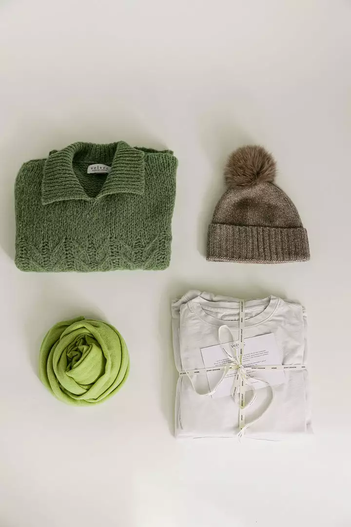 Velvet By Graham & Spencer Womens MEL CASHMERE SCARF 18 Velvet By Graham & Spencer Womens MEL CASHMERE SCARF