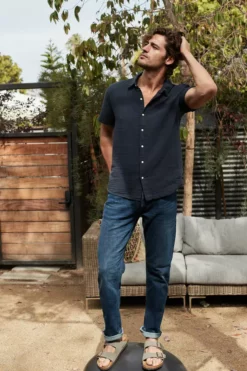 Velvet By Graham & Spencer Mens CHRISTIAN BUTTON-UP SHIRT