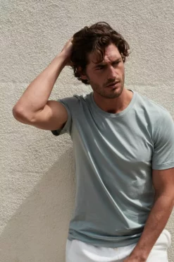 Velvet By Graham & Spencer HOWARD WHISPER CLASSIC CREW NECK TEE