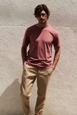 Velvet By Graham & Spencer SAMSEN WHISPER CLASSIC V-NECK TEE