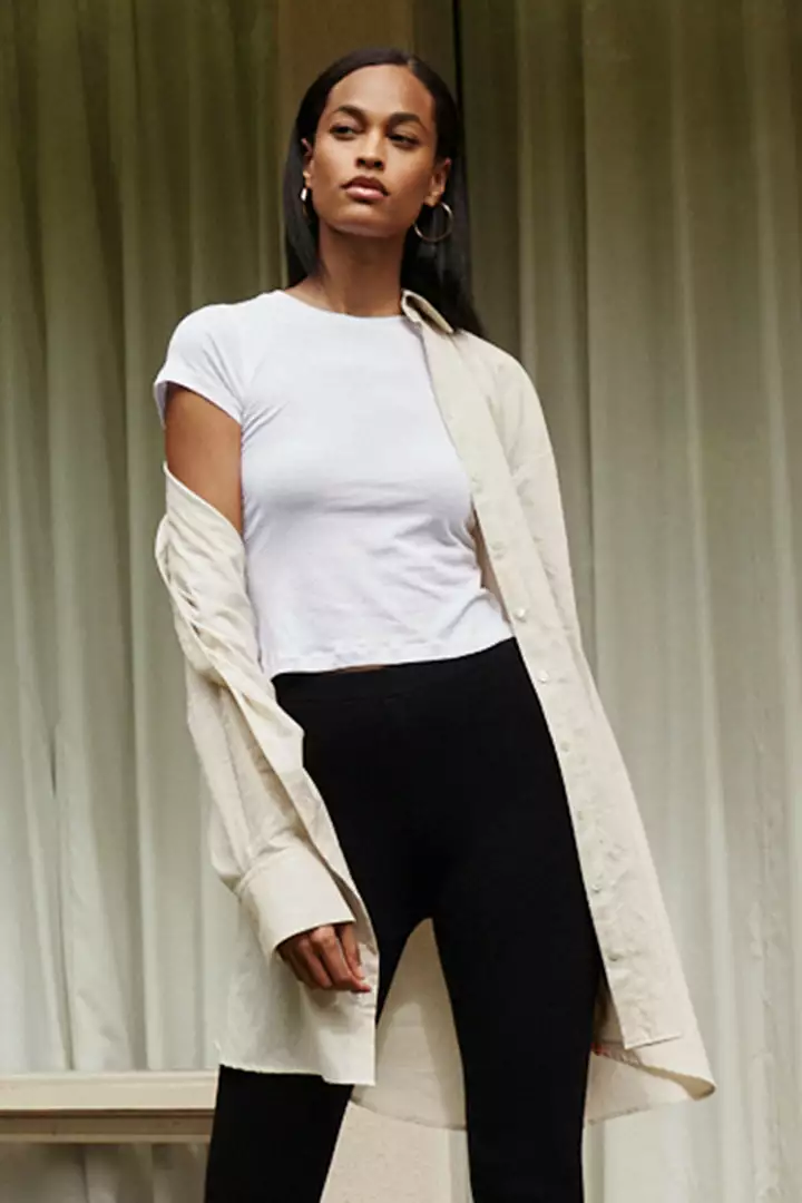 Velvet By Graham & Spencer NINA CROPPED CREW NECK TEE Womens 11 Velvet By Graham & Spencer NINA CROPPED CREW NECK TEE Womens