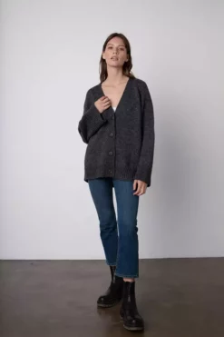 Velvet By Graham & Spencer Womens KIM BUTTON FRONT CARDIGAN