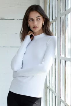 Velvet By Graham & Spencer Womens ARIELLA MOCK NECK TOP