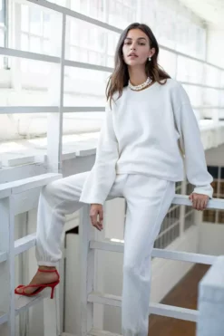 Velvet By Graham & Spencer Womens BELLE JOGGER 10 Velvet By Graham & Spencer Womens BELLE JOGGER