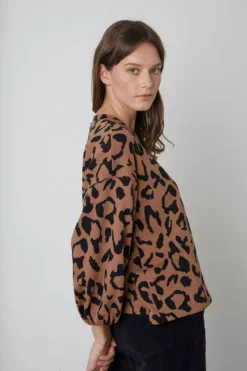 Velvet By Graham & Spencer ARABELLE PRINTED SWEATSHIRT Womens