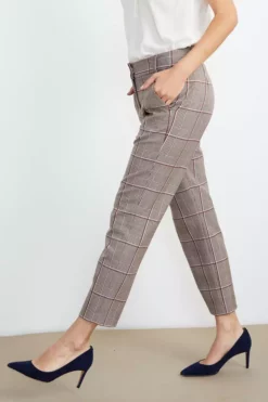 Velvet By Graham & Spencer ABIGAIL PLAID STRAIGHT LEG PANT