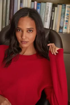 Velvet By Graham & Spencer BRYNNE CASHMERE CREW NECK SWEATER