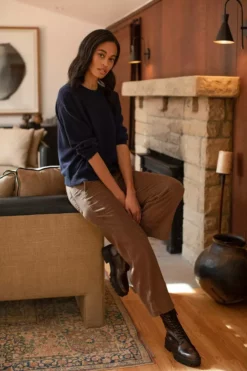 Velvet By Graham & Spencer BRYNNE CASHMERE CREW NECK SWEATER