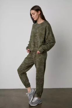 Velvet By Graham & Spencer ANDREA CAMO SWEATSHIRT