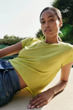 Velvet By Graham & Spencer CASEY CREW NECK TEE 20 Velvet By Graham & Spencer CASEY CREW NECK TEE