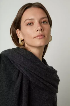 Velvet By Graham & Spencer Womens MEL CASHMERE SCARF 22 Velvet By Graham & Spencer Womens MEL CASHMERE SCARF