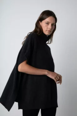 Velvet By Graham & Spencer CASSIA CASHMERE PONCHO