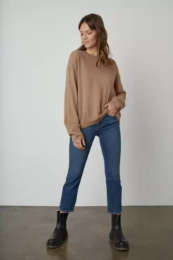 Velvet By Graham & Spencer BRYNNE CASHMERE CREW NECK SWEATER