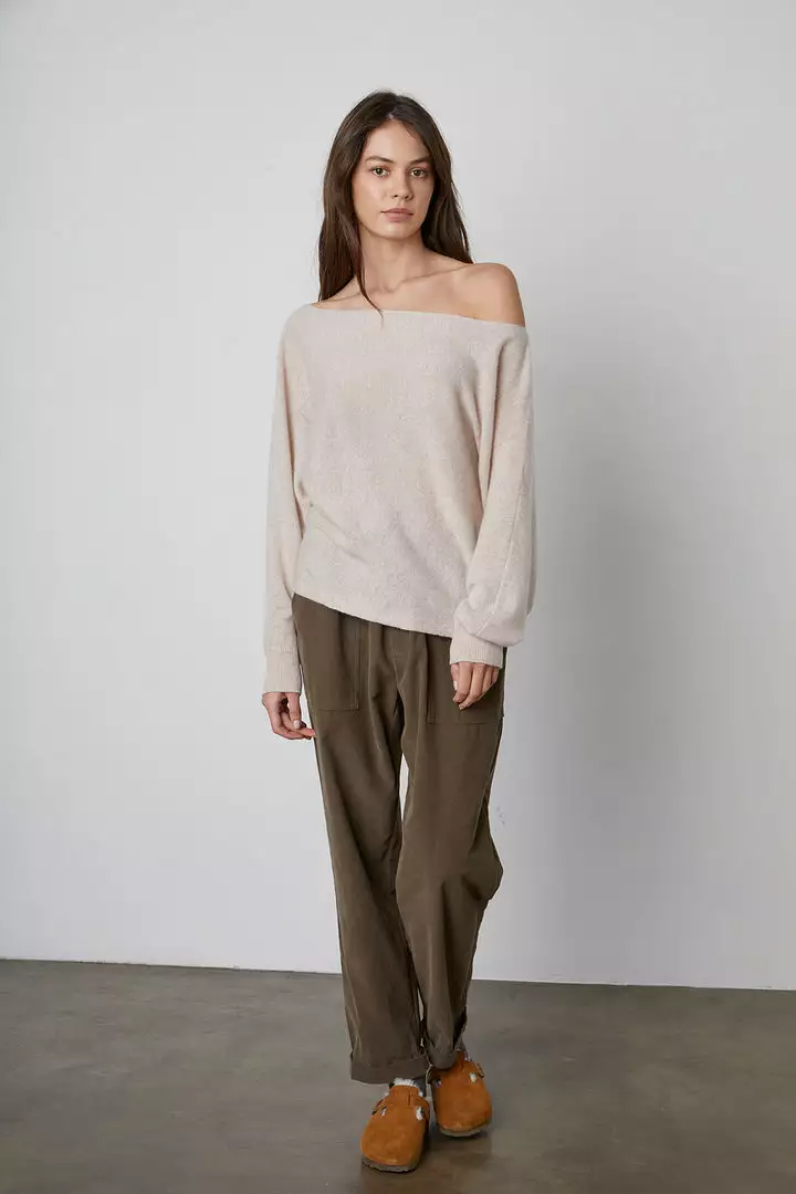 Velvet By Graham & Spencer Womens JULIET CASHMERE SWEATER 2 Velvet By Graham & Spencer Womens JULIET CASHMERE SWEATER