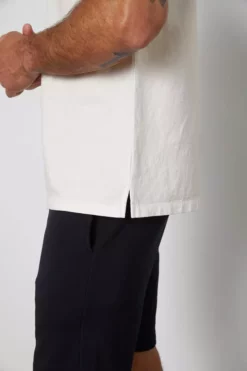 Velvet By Graham & Spencer JEFF CREW NECK TEE 33 Velvet By Graham & Spencer JEFF CREW NECK TEE