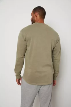 Velvet By Graham & Spencer ROACH CREW NECK TEE Mens