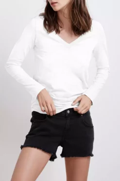 Velvet By Graham & Spencer Womens CINDY FRAYED HEM BOYFRIEND SHORTS