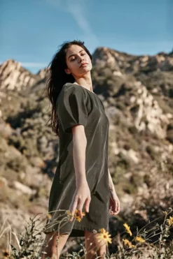 Velvet By Graham & Spencer Womens RYLEIGH CORDUROY DRESS