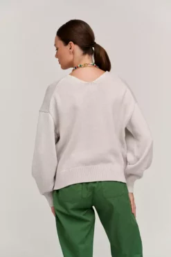 Velvet By Graham & Spencer BELINDA V-NECK SWEATER Womens