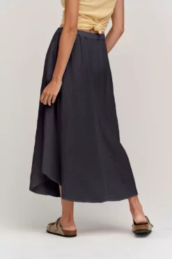 Velvet By Graham & Spencer DANA COTTON GAUZE MIDI SKIRT