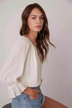 Velvet By Graham & Spencer DITA COTTON GAUZE PEASANT TOP Womens