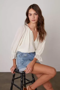 Velvet By Graham & Spencer DITA COTTON GAUZE PEASANT TOP Womens