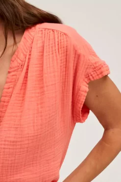 Velvet By Graham & Spencer Womens PAMELA COTTON GAUZE BUTTON-UP TOP