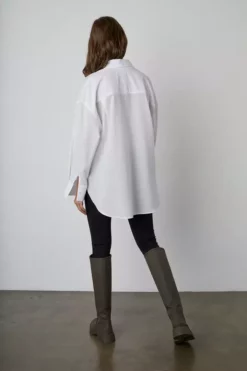 Velvet By Graham & Spencer RACHEL OVERSIZED BUTTON-UP SHIRT Womens