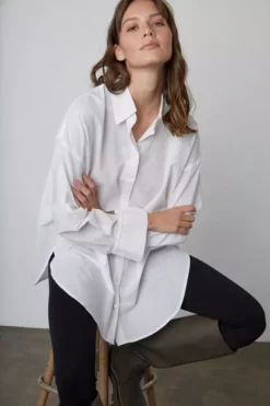 Velvet By Graham & Spencer RACHEL OVERSIZED BUTTON-UP SHIRT Womens