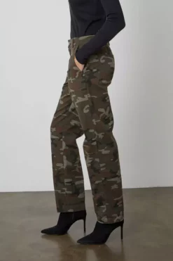 Velvet By Graham & Spencer Womens OTTIE STRAIGHT LEG CAMO PANT 8 Velvet By Graham & Spencer Womens OTTIE STRAIGHT LEG CAMO PANT