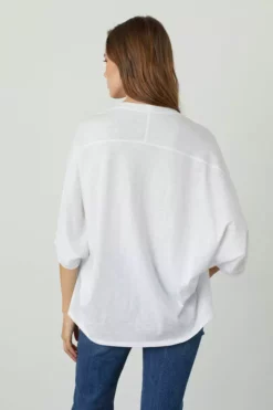 Velvet By Graham & Spencer Womens HELEN 3/4 SLEEVE OVERSIZED TEE 9 Velvet By Graham & Spencer Womens HELEN 3/4 SLEEVE OVERSIZED TEE