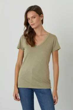 Velvet By Graham & Spencer Womens LILITH COTTON SLUB V-NECK TEE