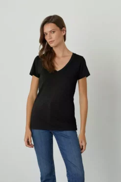 Velvet By Graham & Spencer Womens LILITH COTTON SLUB V-NECK TEE