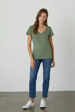 Velvet By Graham & Spencer Womens LILITH COTTON SLUB V-NECK TEE