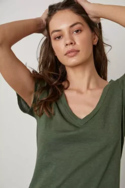 Velvet By Graham & Spencer Womens LILITH COTTON SLUB V-NECK TEE