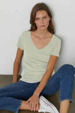 Velvet By Graham & Spencer LILITH COTTON SLUB V-NECK TEE Womens