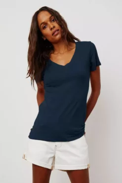 Velvet By Graham & Spencer Womens LILITH COTTON SLUB V-NECK TEE