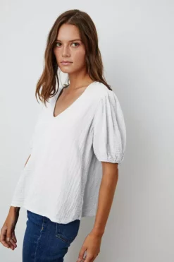Velvet By Graham & Spencer Womens LOUISA PUFF SLEEVE TOP 22 Velvet By Graham & Spencer Womens LOUISA PUFF SLEEVE TOP