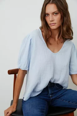Velvet By Graham & Spencer Womens LOUISA PUFF SLEEVE TOP 28 Velvet By Graham & Spencer Womens LOUISA PUFF SLEEVE TOP