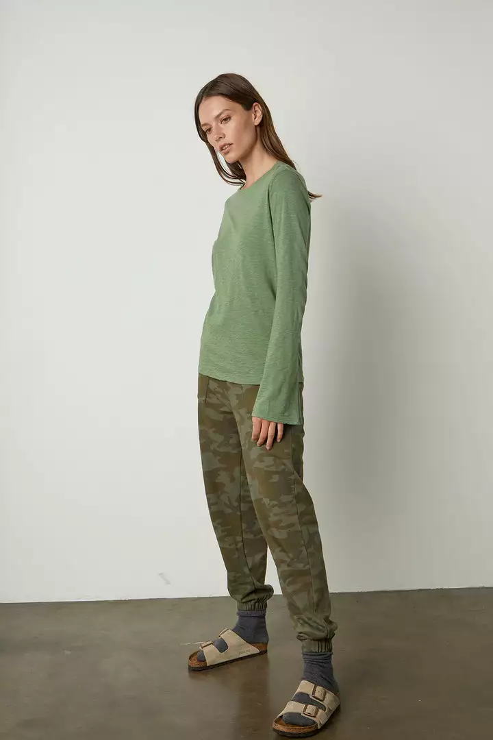 Velvet By Graham & Spencer SOFIA BELL SLEEVE TEE Womens 3 Velvet By Graham & Spencer SOFIA BELL SLEEVE TEE Womens