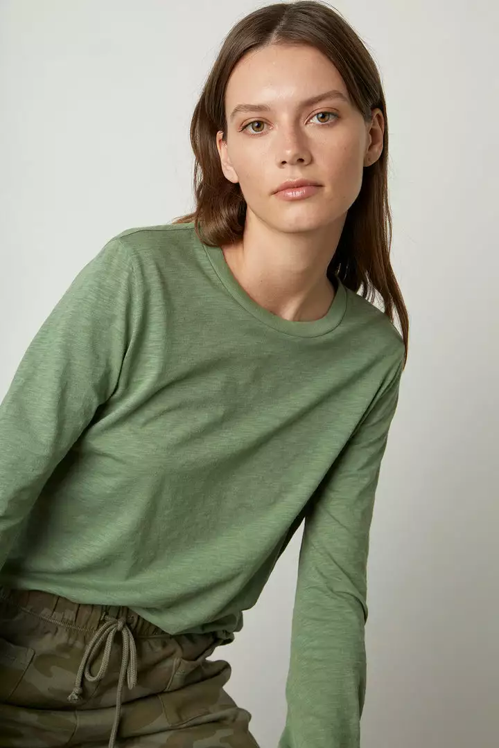 Velvet By Graham & Spencer SOFIA BELL SLEEVE TEE Womens 6 Velvet By Graham & Spencer SOFIA BELL SLEEVE TEE Womens